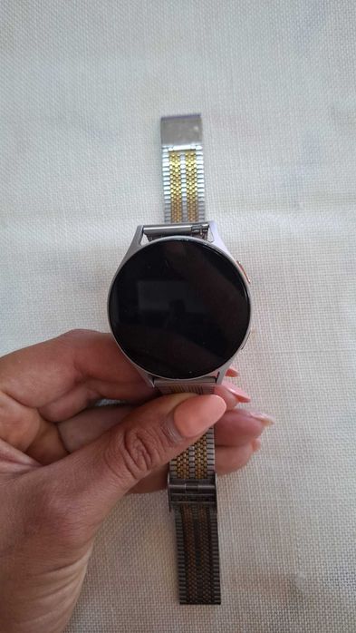 Samsung Galaxy Watch7 44 mm + 4 braceletes