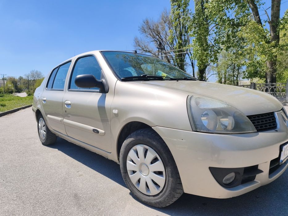 Рено  Clio 2006р.  1.4 газ-бензин.