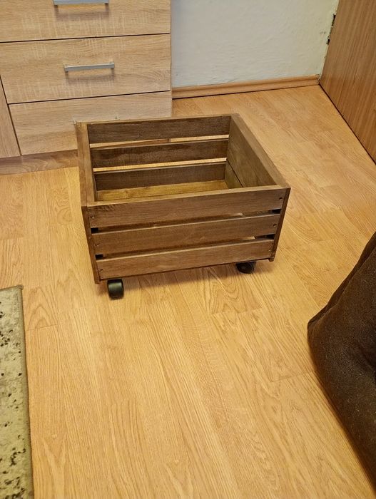 Skrzynki na Płyty Winylowe lub inne Bibeloty.