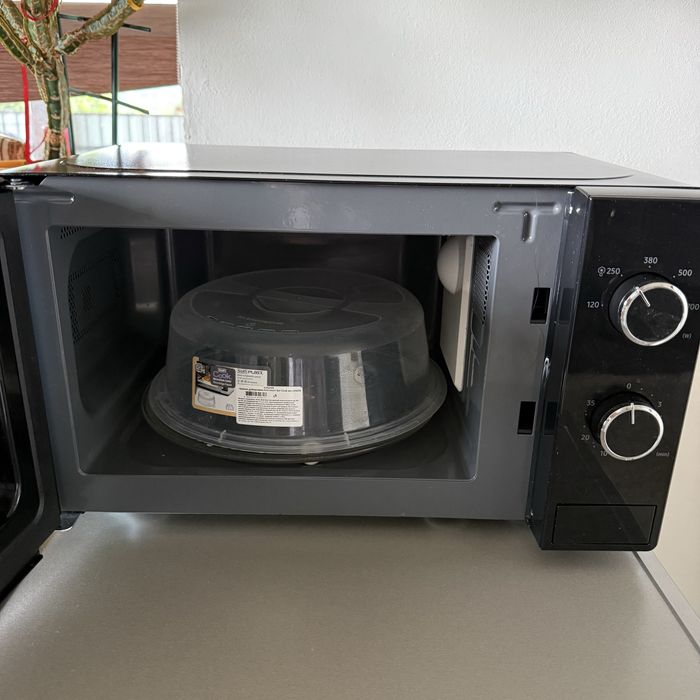 Мікрохвильова піч Samsung MS20A3010AL (20 л) / Майже нова / Ідеальний стан