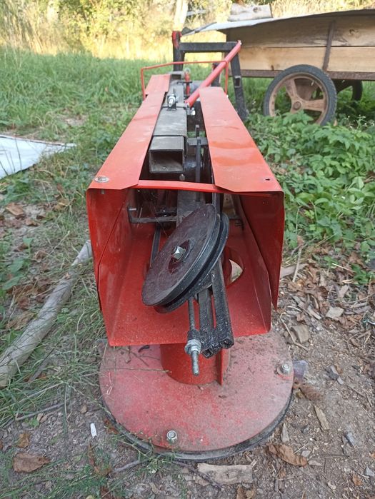 Роторна Косарка (75кг, 1.05м ширина покоса)