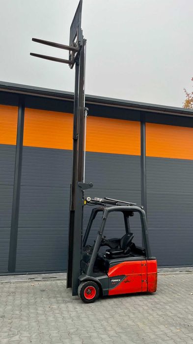 LINDE E 18 elektryczny triplex  przesuw