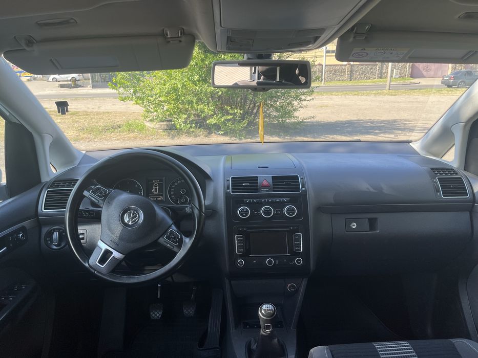 Volkswagen touran 2015 Tdi 1.6- ОБМІН