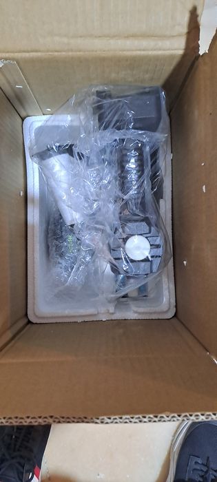 PROMOÇÃO.     Máquina  de Coser Sacos