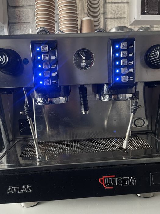 Продам кавоварку WEGA кавовий апарат