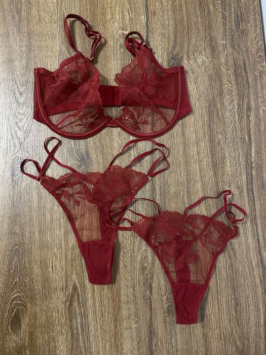 Zestaw koronkowej bielizny w kolorze burgundowym czerownym (H&M)