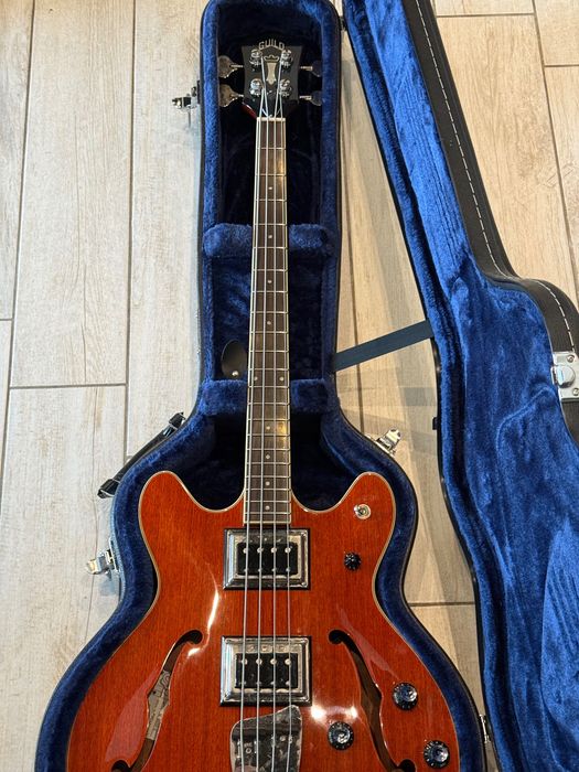 Guild Starfire II - Gitara Basowa