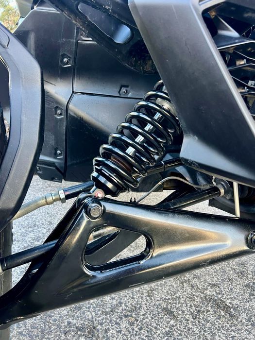 Can-Am Maverick R 2025