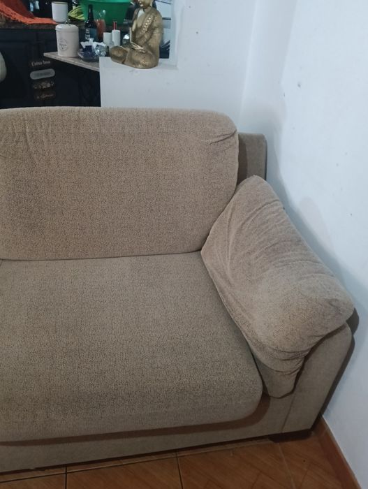 Vendo sofá de 2 lugares como novo