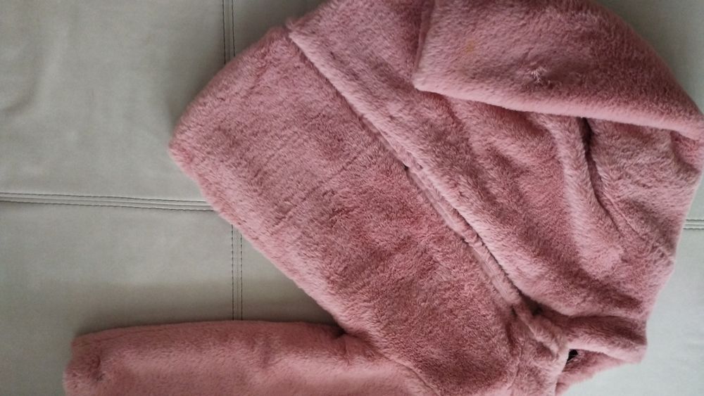 Продам м'якеньку шубку для дівчинки 12-14 років