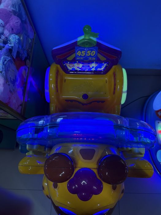 Продам ігровий автомат -качалку ʼЖирафʼ