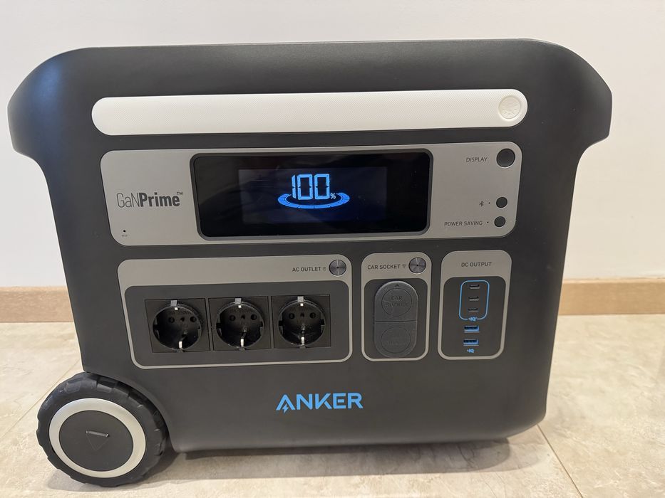 Зарядна станція Anker Solix F2000