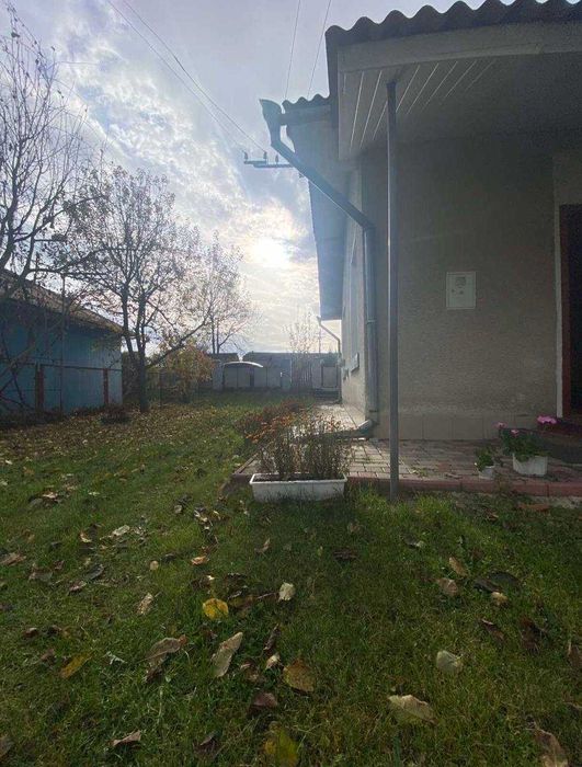 Продам будинок у передмісті