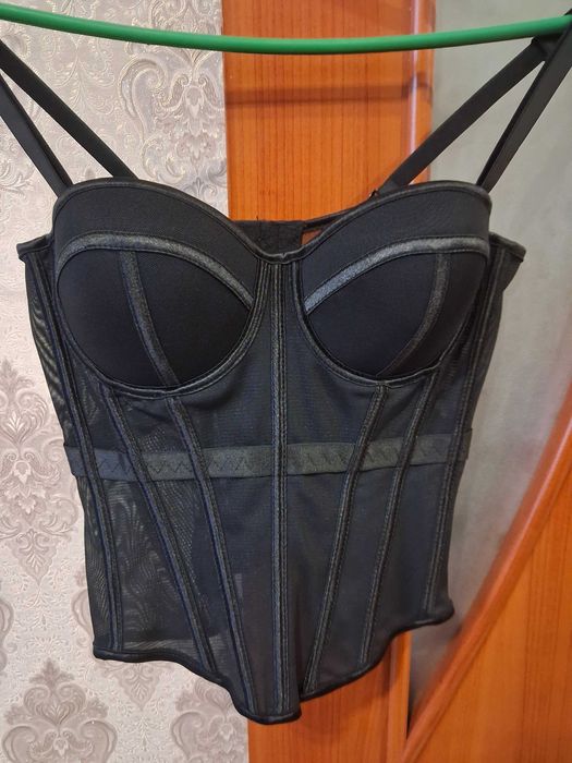 Корсет для дівчини