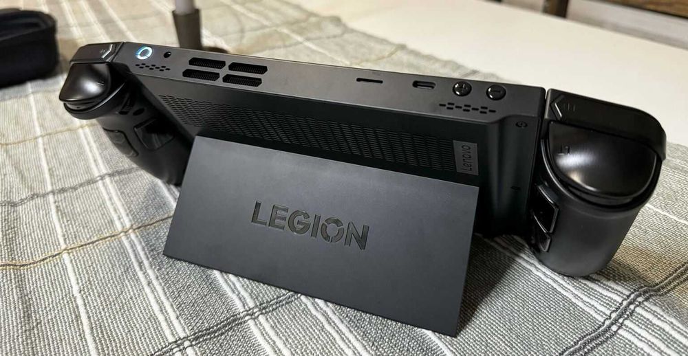 Lenovo Legion Go 1TB – Como Novo (Menos de 5h de uso) + 11 Meses de Garantia