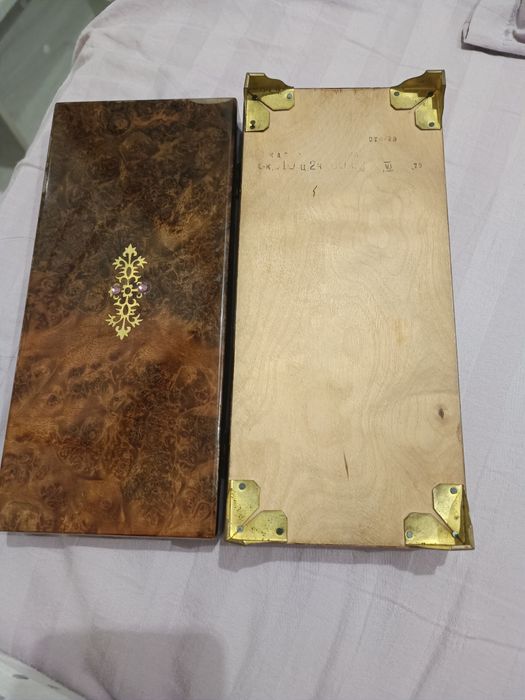 Скринька з капа корельської берези