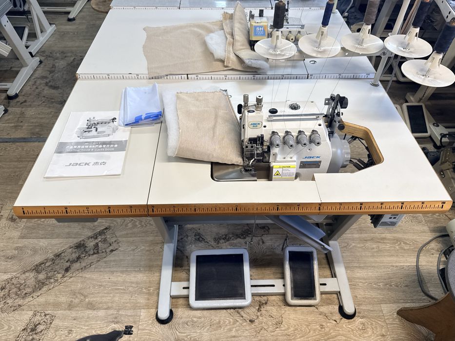 Overlock Jack JK-798TDI 5 nitkowy(Juki)g.transport ciężkie szycie 230V