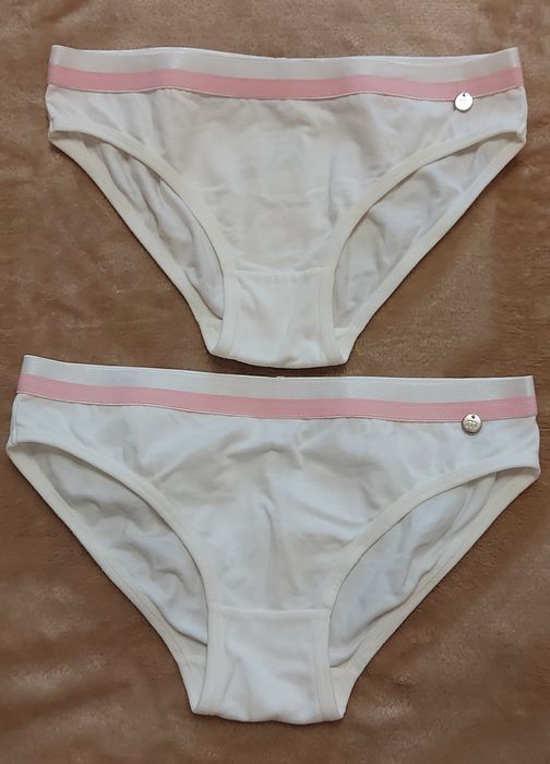 Продам набор трусиков  и топик размер XS,новое,х/б,цена за всё