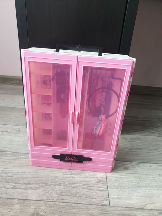 Szafa barbie stan bdb
