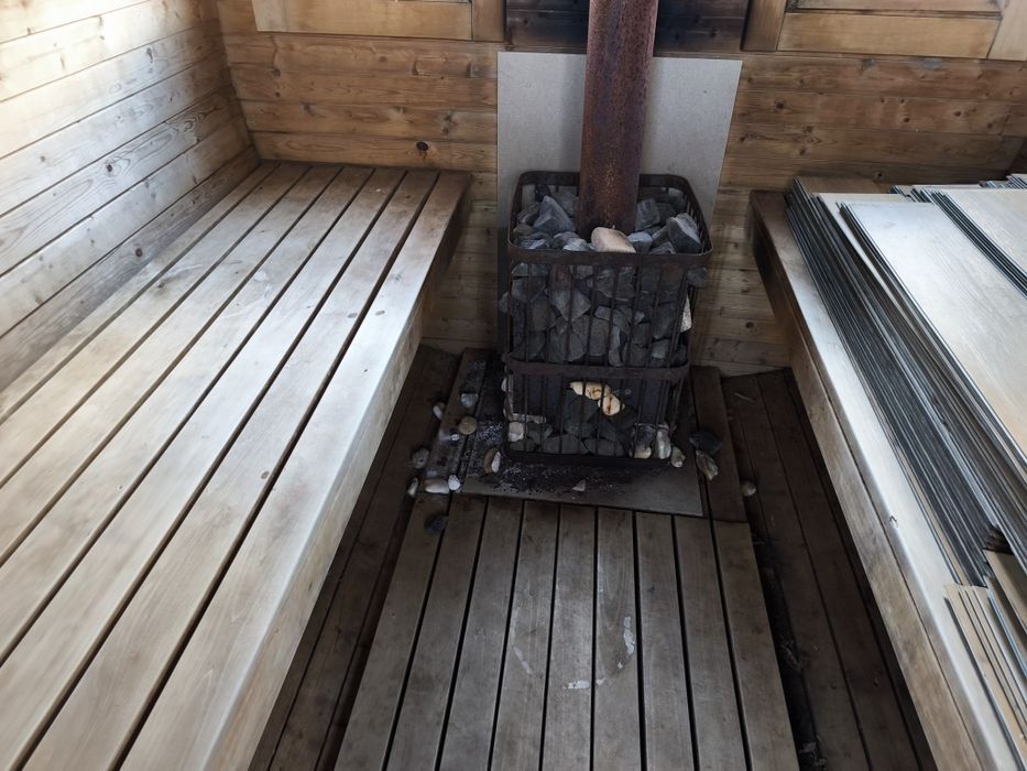 Sauna. A   lenha