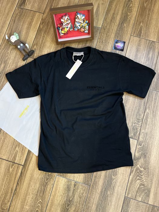 Футболка Essentials Fear Of God чорна та біла футболка Есеншлс