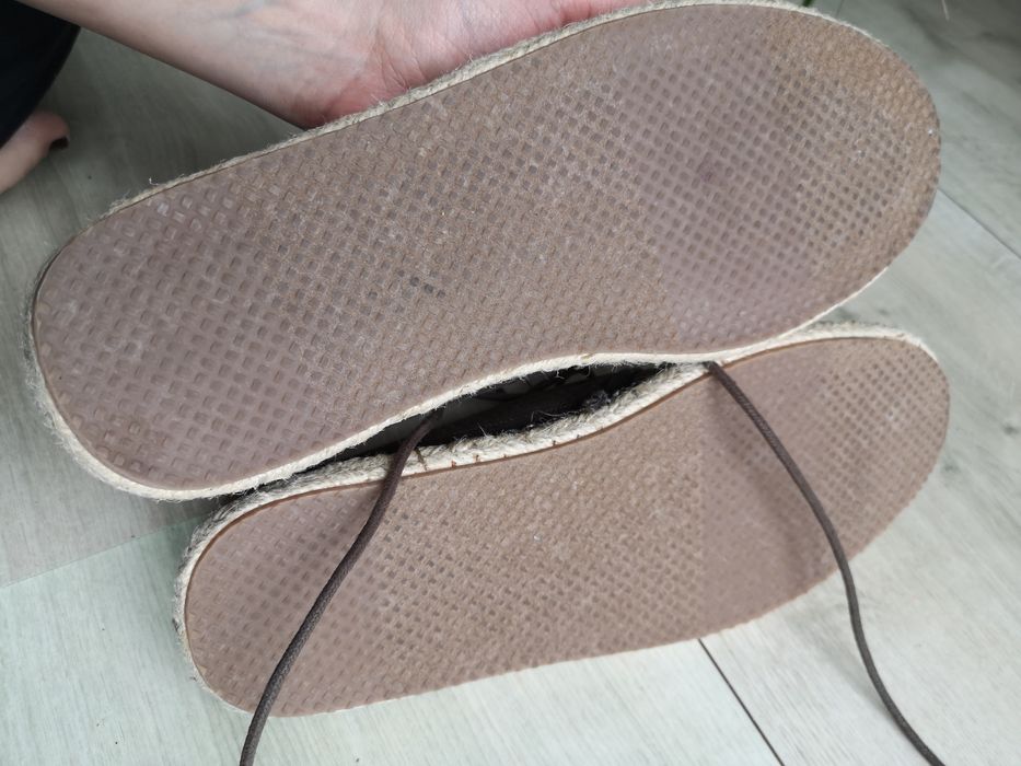Espadryle nowe męskie TOMS (42]