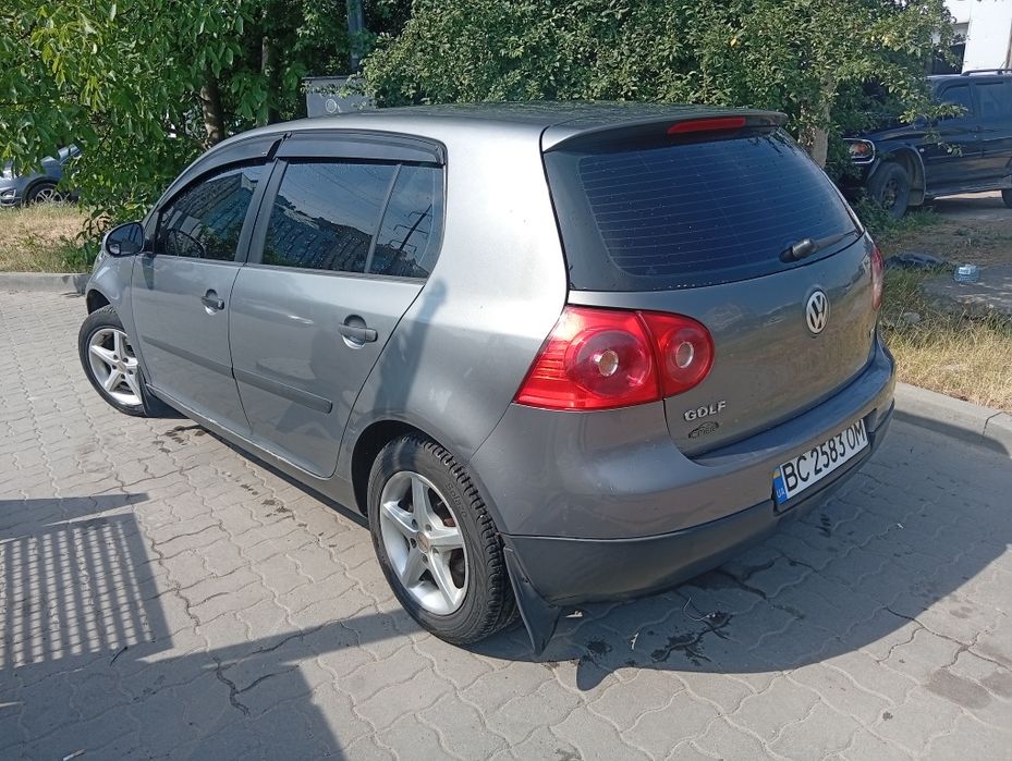 Volkswagen golf 5