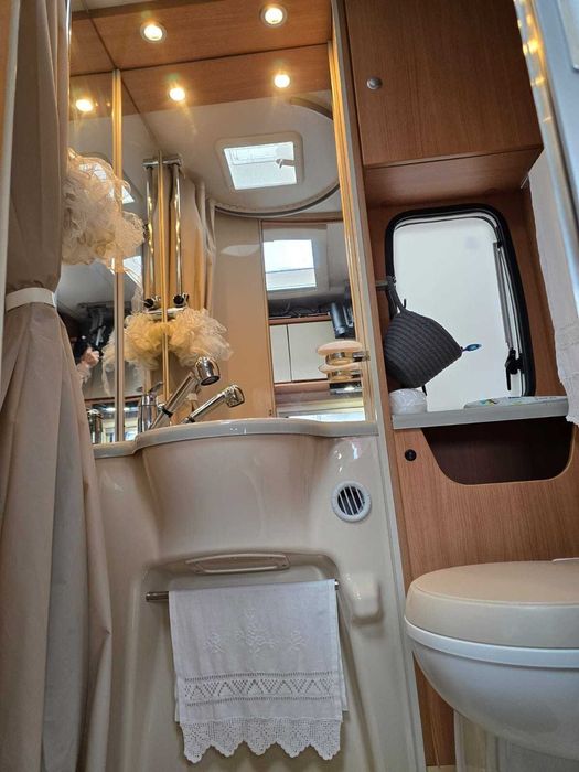 Autocaranvana Ford Transit Challenger 2012