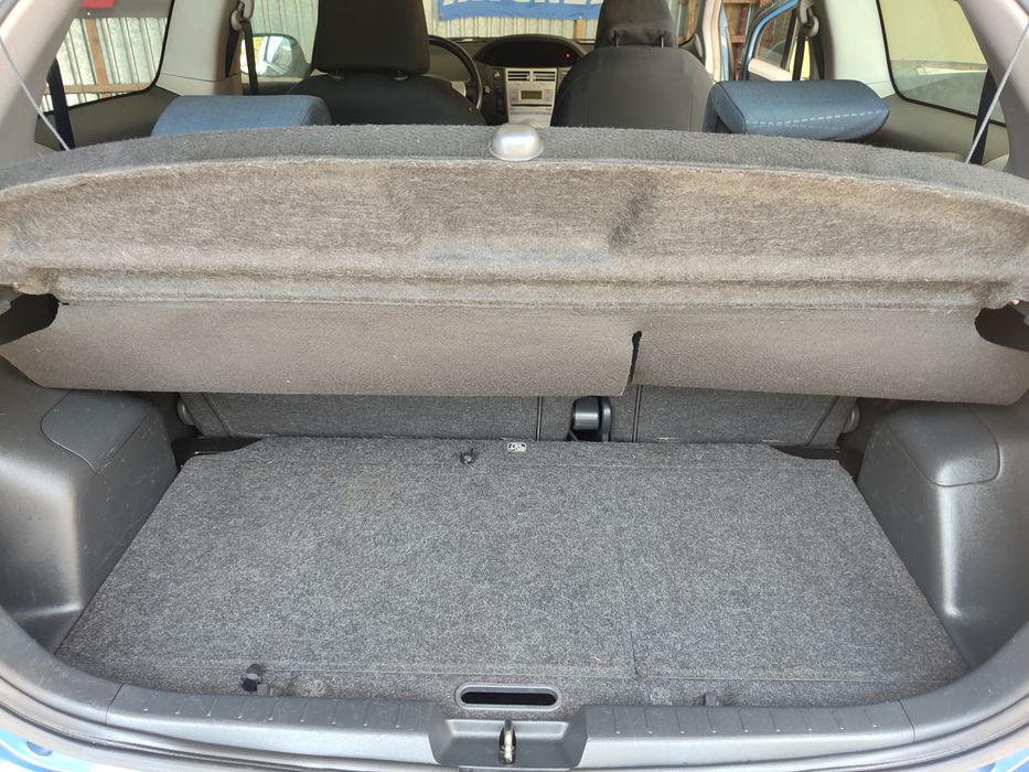 Toyota Yaris 1.0 gasolina com ar condicionado apenas 169 mil km