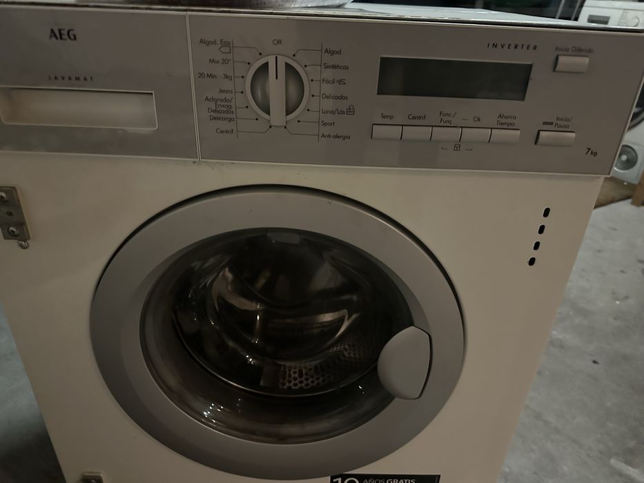 Maquina Lavar Roupa AEG. Para pecas