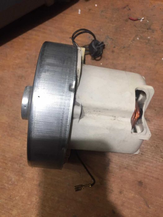 Silniki do odkurzacza  Zelmer 700w