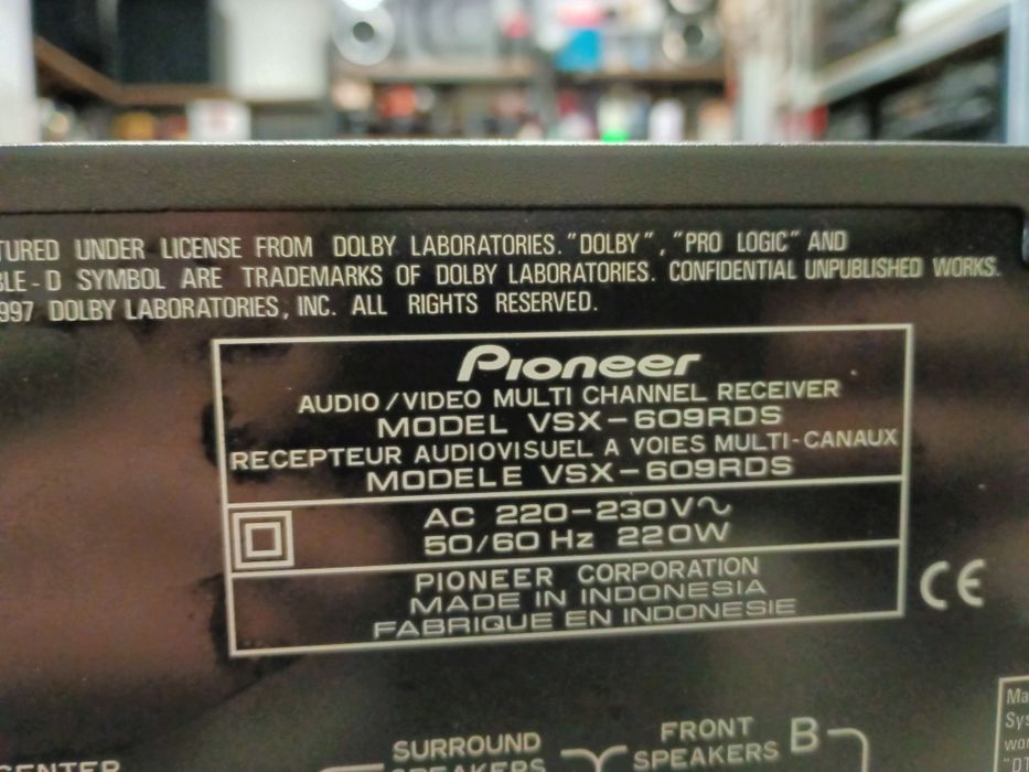 Amplituner PIONEER VSX609RDS, pilot