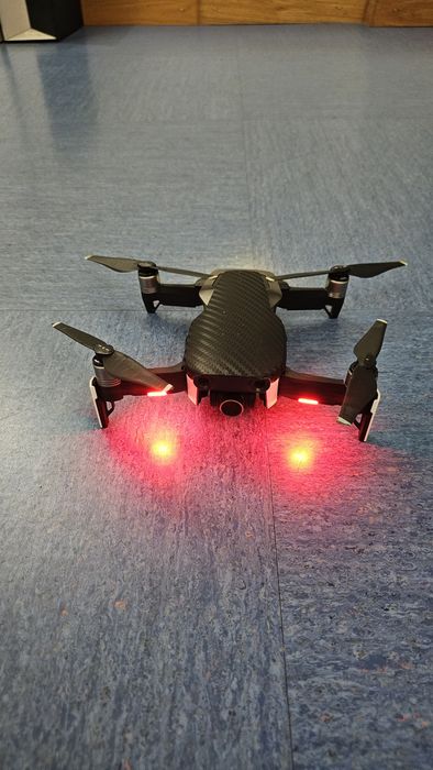 DJI MAVIC AIR com muitos acessórios