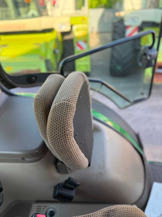 John Deere 7270R 2015 року