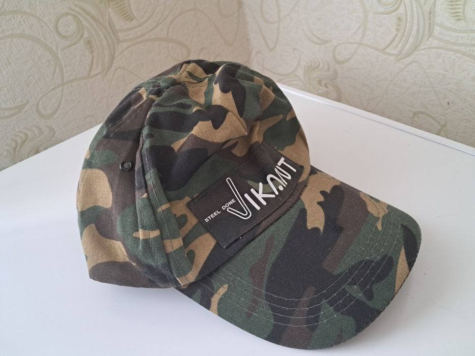 Кепки камуфляжные.