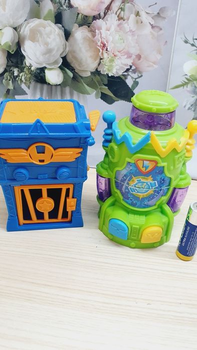 SuperZings фігурки башні машинки