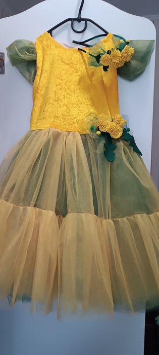 Дитячі костюми різні .Тільки Хмельницький