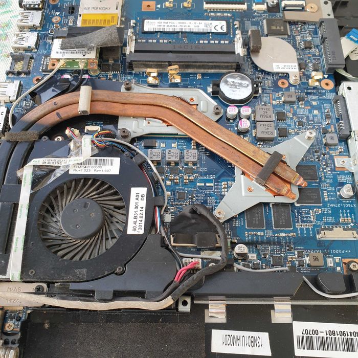 ASUS K450 display slim, 30-pin, 14", remaining parts available upon request64409515532163121