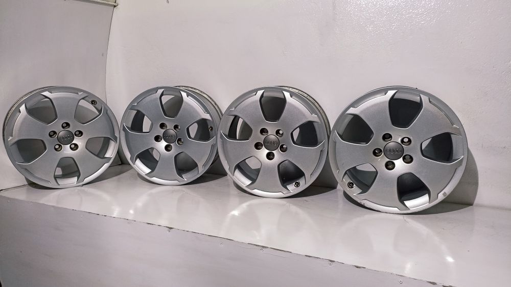 Felgi aluminiowe Audi A3.5x112 et 55 17 cali 7.5j
