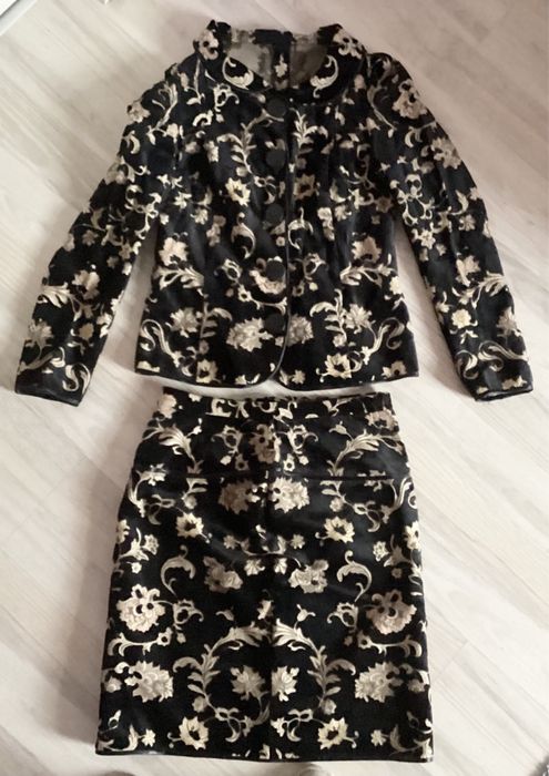 Костюм велюровый размер М