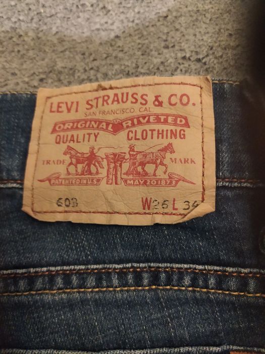 Sprzedam spodnie jasny damskie Levi Strauss