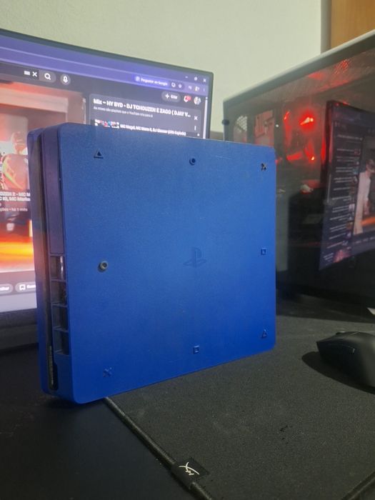 Ps4 semi nova,com teclado mecanico 60%