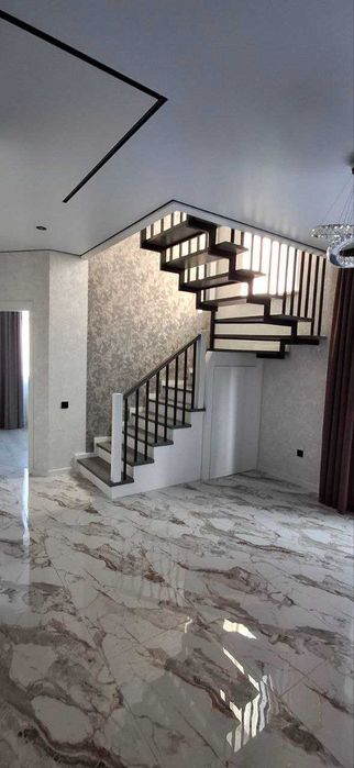 Продам таунхаус з ремонтом в Агрономічному 4374