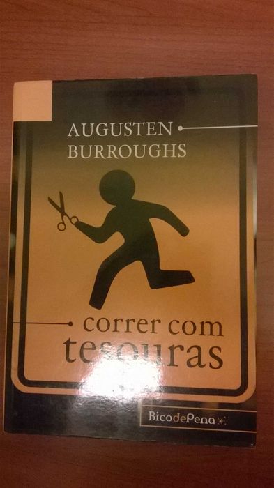 Vários livros de não-ficção