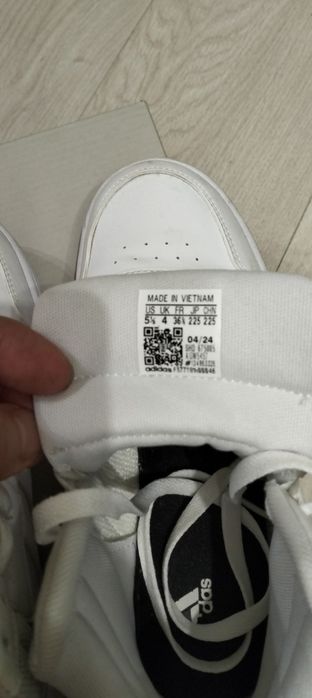 Кросівки, кросовки, хайтопи Adidas