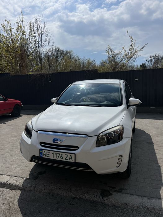 Toyota Rav4 EV 2014 (42квт)