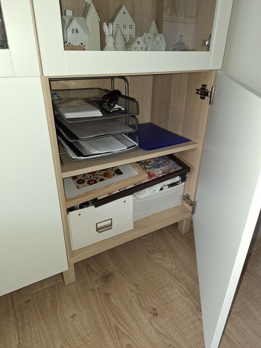 Witryna BESTA Ikea