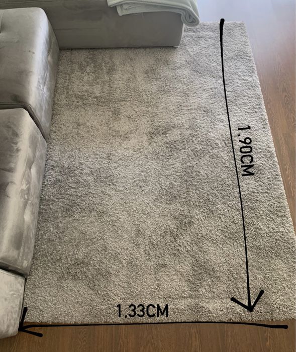 Tapete cinzento marca Ikea