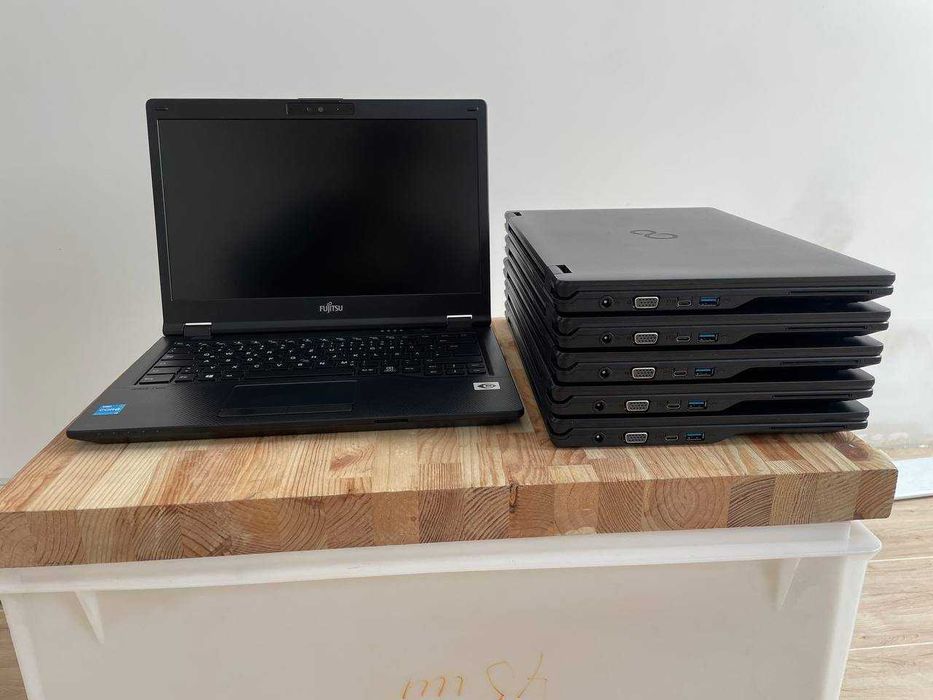 Ноутбук Fujitsu LifeBook E5411 i3-1115G4 8GB 256GB SSD 4G LTE Гарантія