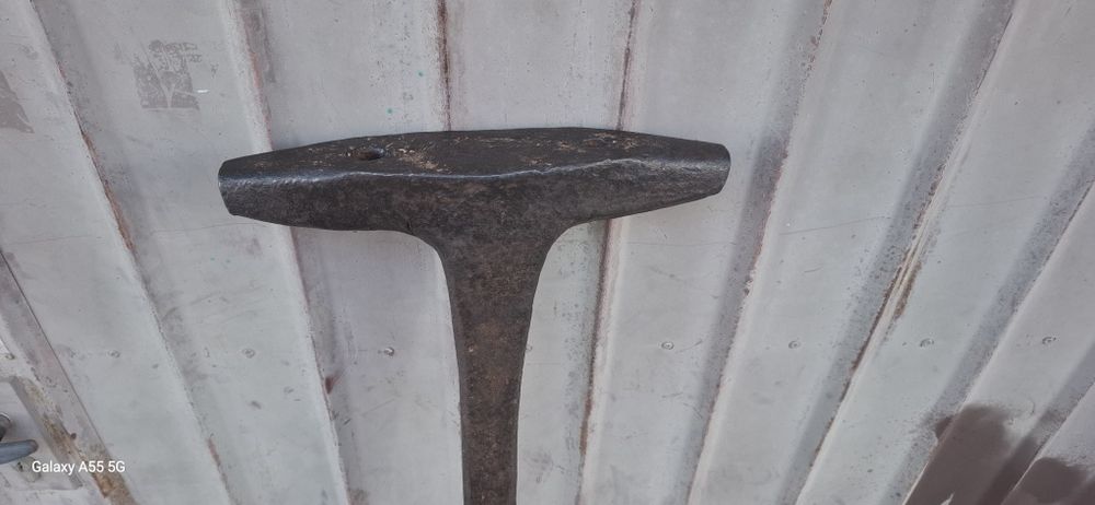 Bigorna de funileiro século XIII